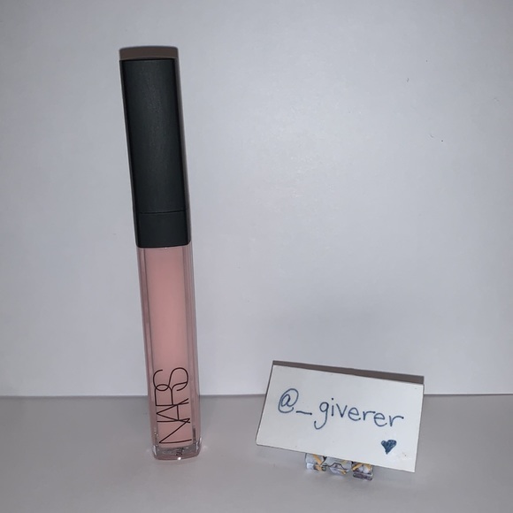 International Velvet NARS LIP GLOSS - Picture 1 of 9